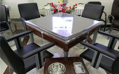 军垦路街道麻将桌